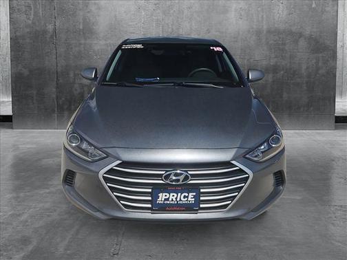 2018 Hyundai ELANTRA SE
