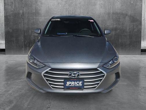 2018 Hyundai ELANTRA SE