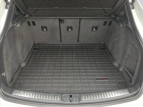 2020 Porsche Macan S