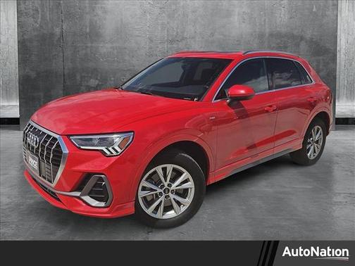 2024 Audi Q3 Premium 45 TFSI S line quattro Tiptronic