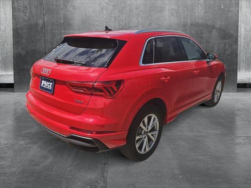 2024 Audi Q3 Premium 45 TFSI S line quattro Tiptronic