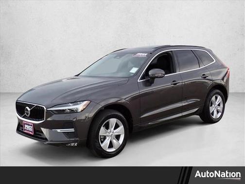 2022 Volvo XC60 B5 Momentum