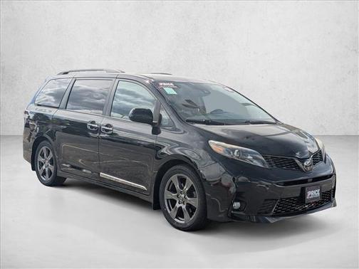2018 Toyota Sienna SE Premium