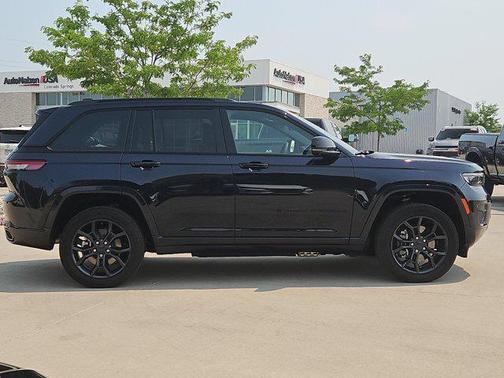 Blue 2024 Jeep Grand Cherokee 4xe Anniversary Edition