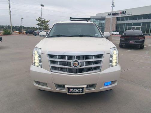 2013 Cadillac Escalade Platinum Edition