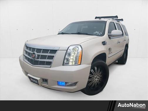 2013 Cadillac Escalade Platinum Edition