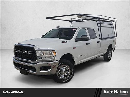 2019 RAM 2500 Tradesman Crew Cab 4x4 8' Box