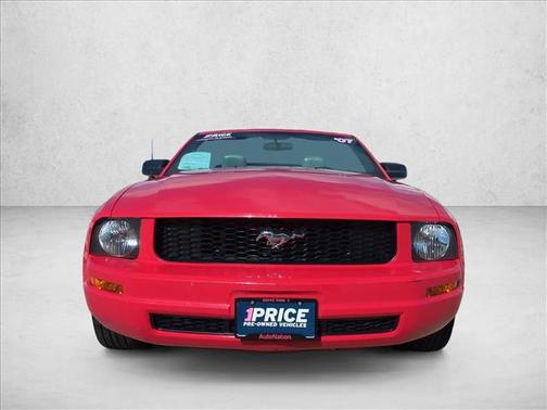 2007 Ford Mustang Deluxe
