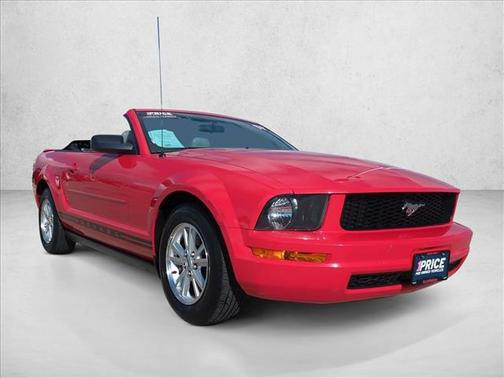 2007 Ford Mustang Deluxe