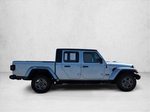2022 Jeep Gladiator Altitude 4x4