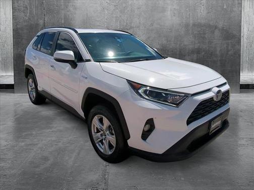 2021 Toyota RAV4 Hybrid XLE