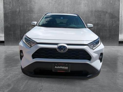 2021 Toyota RAV4 Hybrid XLE