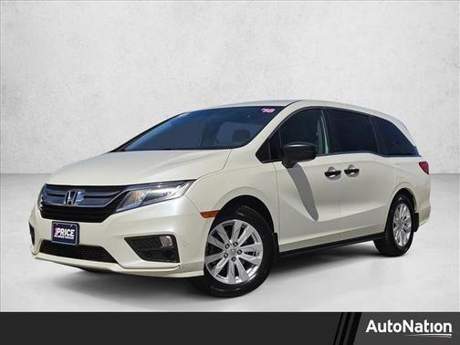 White 2018 Honda Odyssey LX