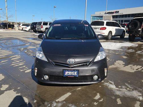 2013 Toyota Prius v Five