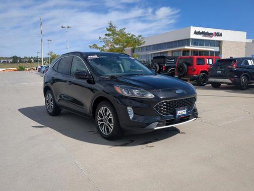 2020 Ford Escape SEL