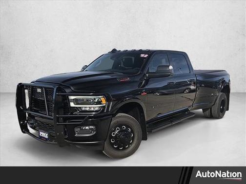 2022 RAM 3500 Laramie Crew Cab 4x4 8' Box