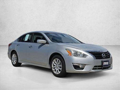 Brilliant Silver Metallic 2014 Nissan Altima 2.5 S