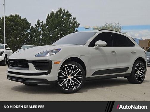 Chalk 2023 Porsche Macan Macan