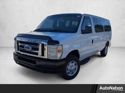 2010 Ford E350 Super Duty XLT