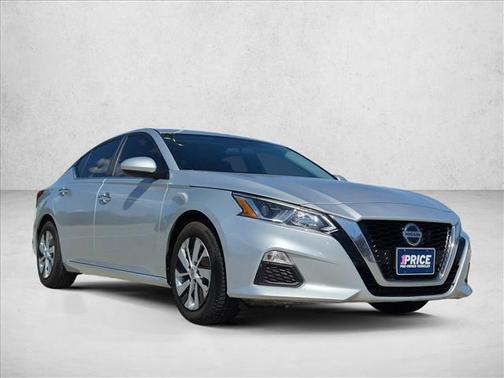 Brilliant Silver Metallic 2019 Nissan Altima 2.5 S