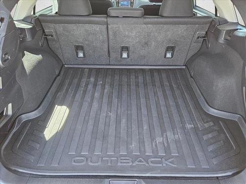 Ice Silver Metallic 2019 Subaru Outback 2.5i Premium