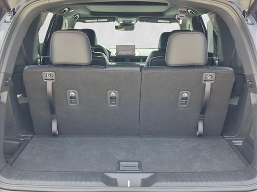 Crystal Black Pearl 2025 Honda Pilot TrailSport
