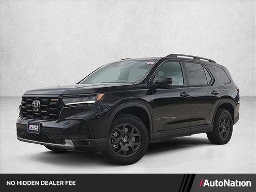 Crystal Black Pearl 2025 Honda Pilot TrailSport