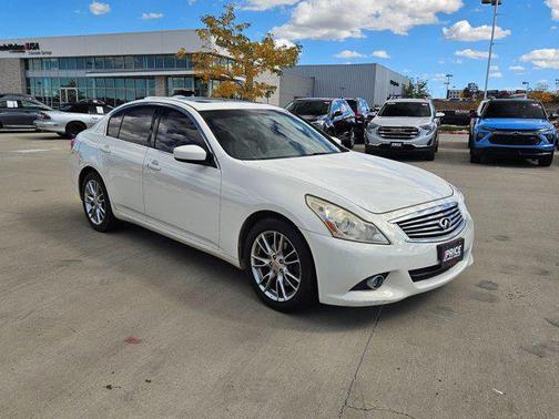 2011 INFINITI G37x Base