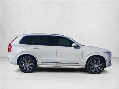 2022 Volvo XC90 Recharge Plug-In Hybrid T8 Inscription 6 Passenger