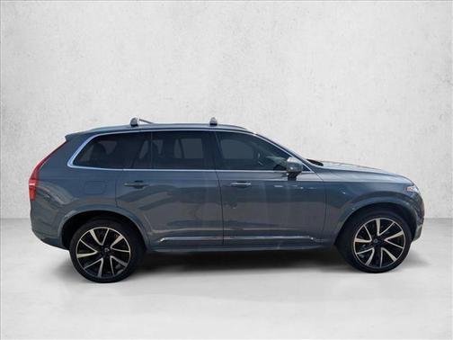 Platinum Grey Metallic 2023 Volvo XC90 B6 Plus 7-Seater