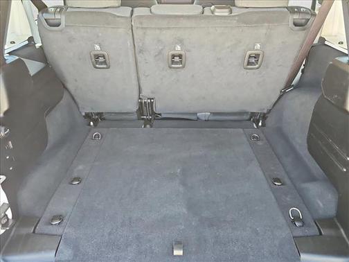 Bright White Clearcoat 2025 Jeep Wrangler Rubicon