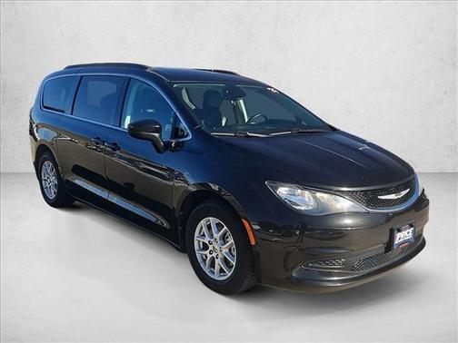 2021 Chrysler Voyager LXI