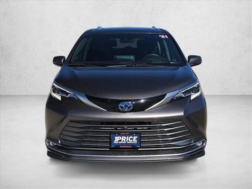 2021 Toyota Sienna Platinum 7 Passenger