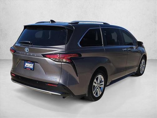 2021 Toyota Sienna Platinum 7 Passenger