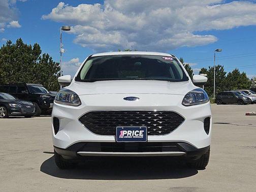 Oxford White 2020 Ford Escape SE
