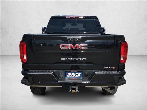 2022 GMC Sierra 2500 AT4
