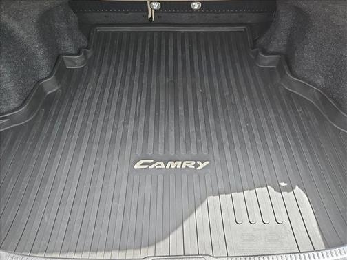 Silver/Gray 2013 Toyota Camry XLE