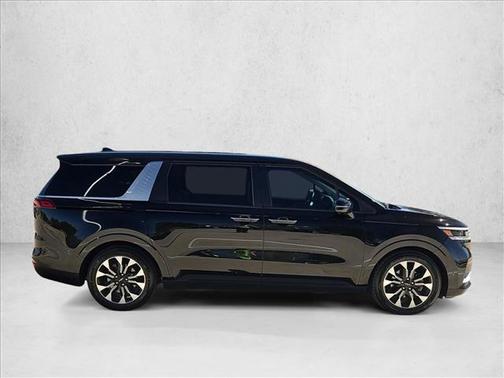 2022 Kia Carnival EX