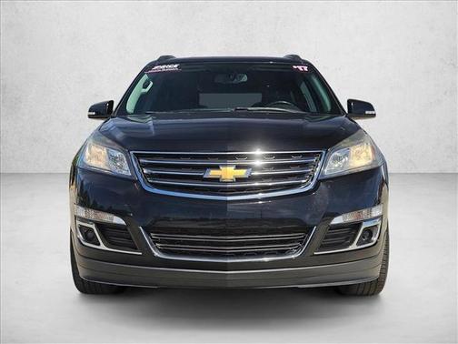 Mosaic Black Metallic 2017 Chevrolet Traverse 1LT