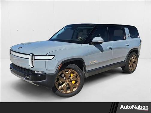 2023 Rivian R1S Adventure