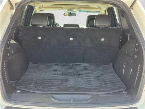 Stone White 2011 Jeep Grand Cherokee Laredo