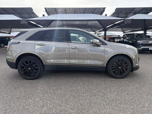 2023 Cadillac XT5 Sport