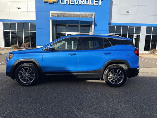 2024 GMC Terrain SLT