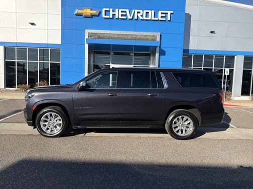 2024 Chevrolet Suburban Premier