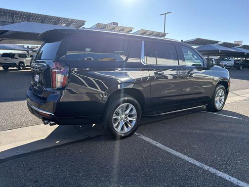 2024 Chevrolet Suburban Premier