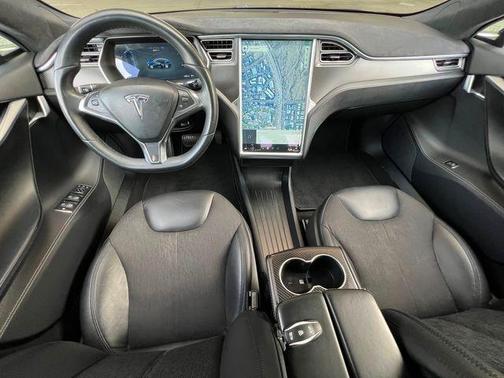 2016 Tesla Model S 85D
