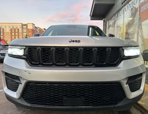 2023 Jeep Grand Cherokee Altitude