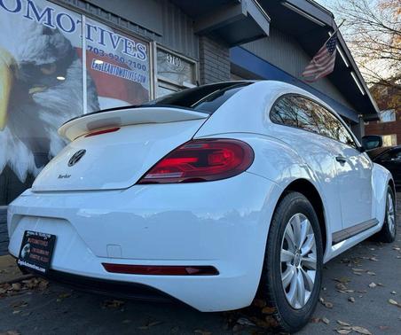 2018 Volkswagen Beetle 2.0T Coast