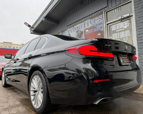 Black 2021 BMW 530 xDrive