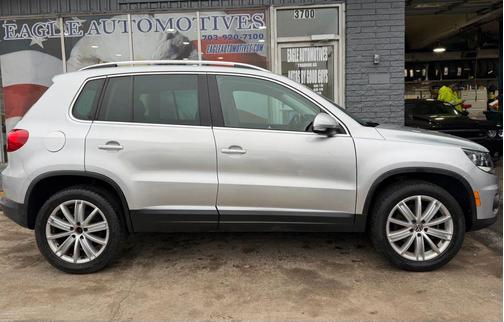 2012 Volkswagen Tiguan 2.0T SE 4MOTION
